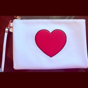 Lovely Large clutch/wristlet
